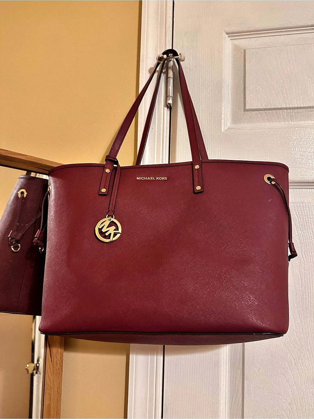 Michael Kors Voyager Large Saffiano Leather Tote Bag Red